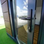Container marittimi convertiti – Casetta da giardino ristrutturata di 12 m² – Finitura in legno e antracite – Image 6