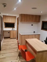 Container – Showroom dominicano 18 m² – Modulo commerciale – Image 5
