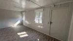 Container marittimi riconvertiti – ufficio di cantiere di 17 m² con serrande avvolgibili – Image 4
