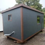 Container marittimi riconvertiti – modulo residenziale di 17 m²