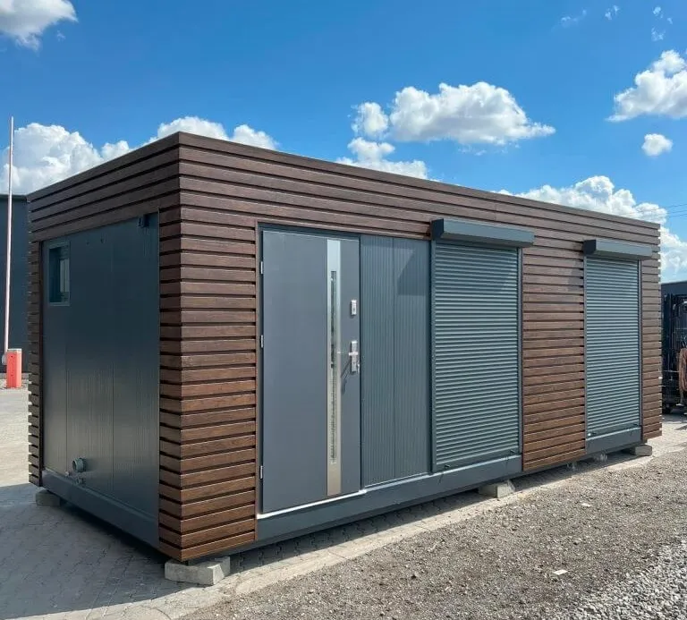 Image-61 Container marittimi riconvertiti: studio in giardino appartato di 21 m² – Image 1